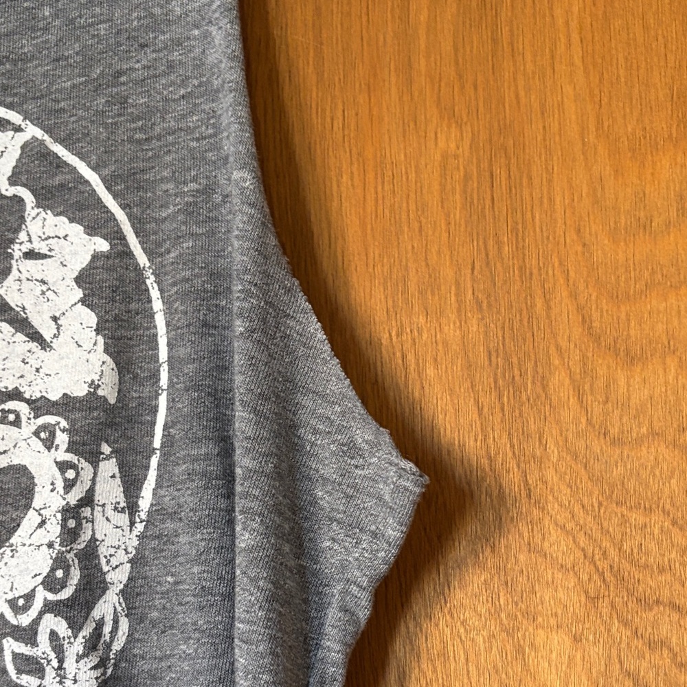 Chaser Gray Skull Graphic Tank - Picture 6 of 8